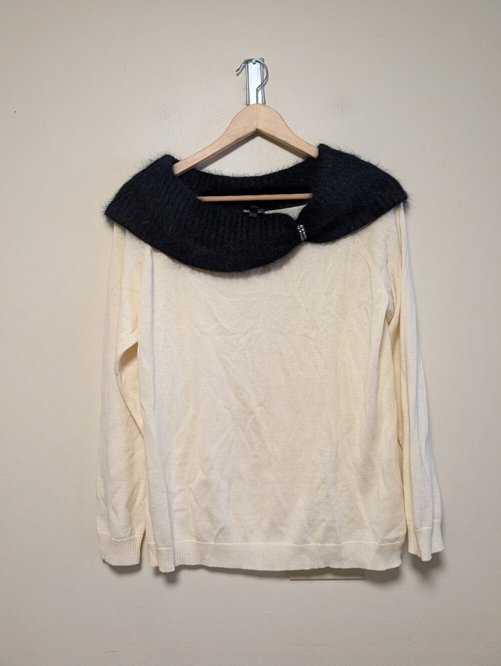 Berek Studio Cream Black Angora Blend Rhinestone Collar Sweater XL